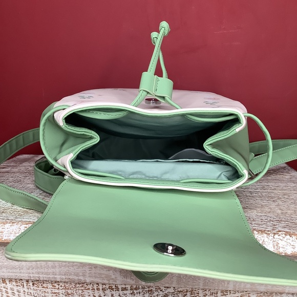 Loungefly Disney WinnieThe Pooh & Eeyore Florals Mini Green and Cream Backpack - Picture 13 of 13